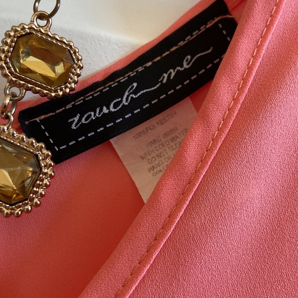 Gently used coral polyester top in size M - Picture 3 of 7